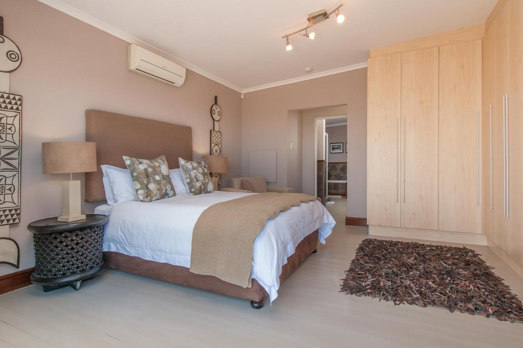 Whale Away Guest House Hermanus Exteriör bild