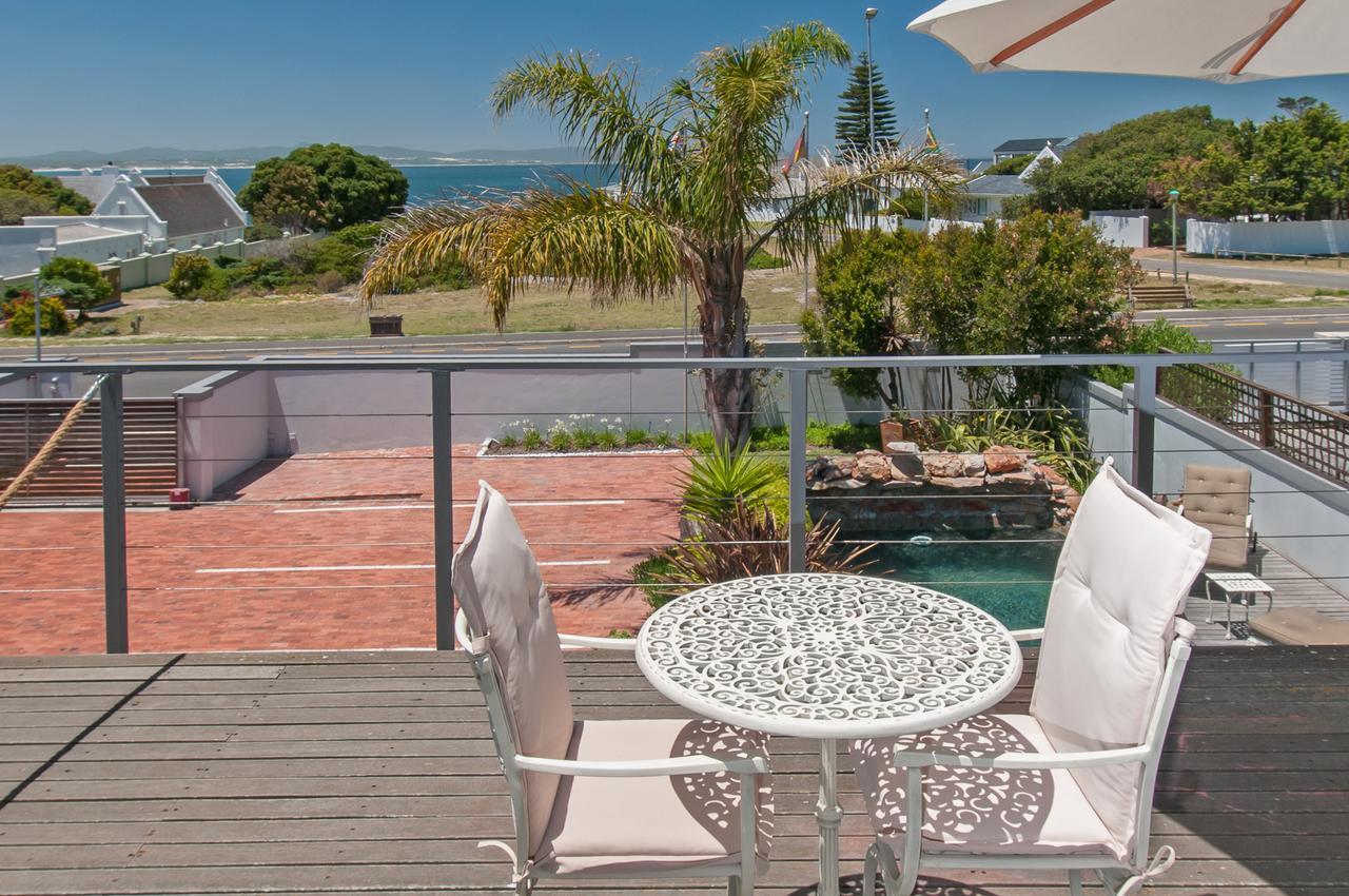 Whale Away Guest House Hermanus Exteriör bild