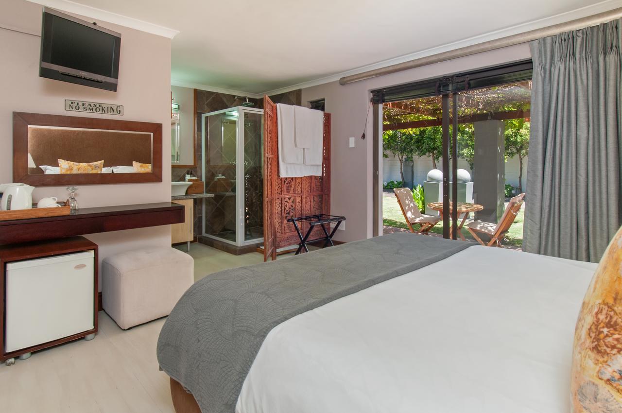 Whale Away Guest House Hermanus Exteriör bild